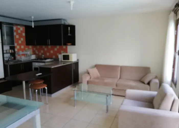 Side Garden Apartment