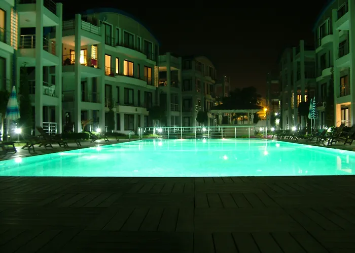 Apartment Side Garden