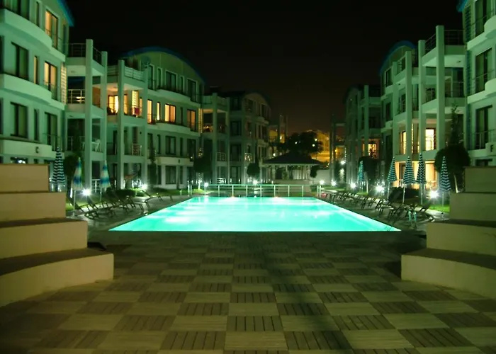 Апартаменти Side Garden *