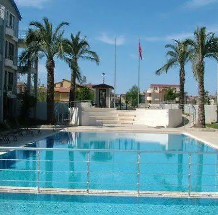 Apartman Side Garden