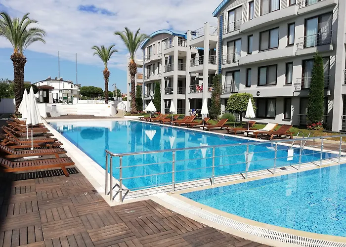 Side Garden Apartman