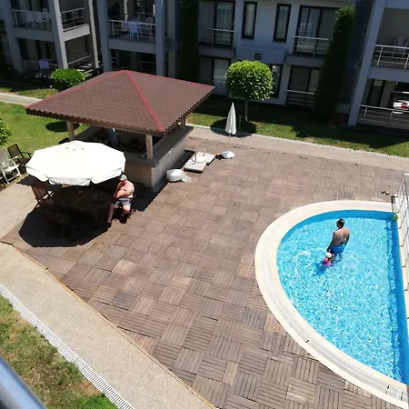 아파트 Side Garden