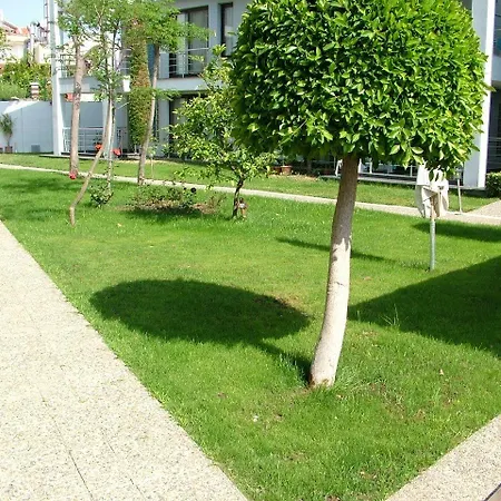 Side Garden 아파트