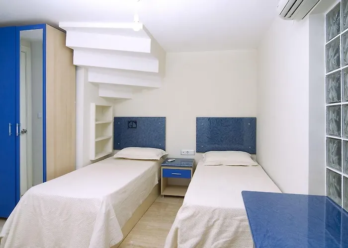 Lägenhet Side Garden