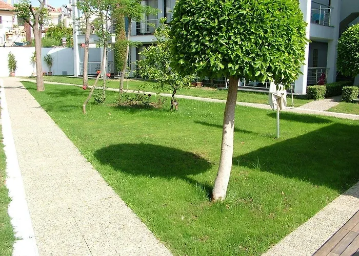 Side Garden Lägenhet